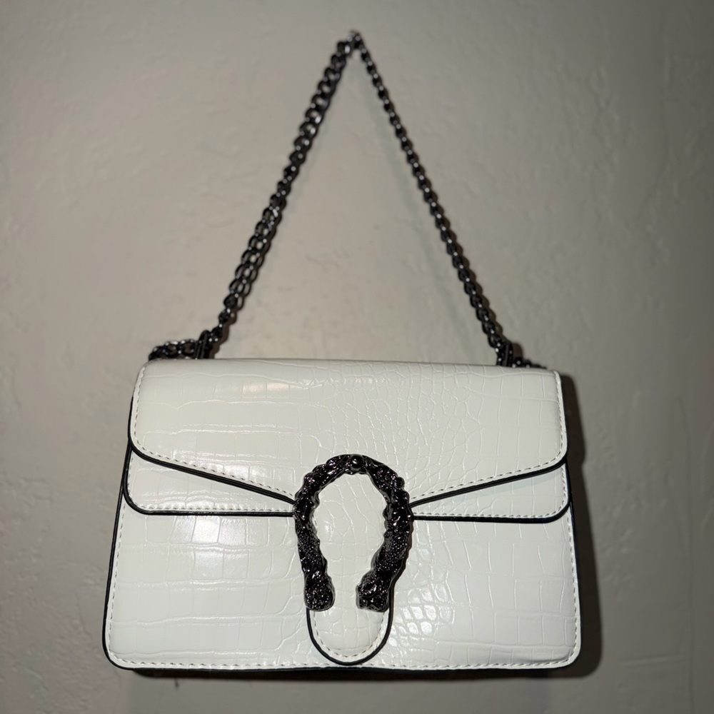 Elegant White snake purse new
